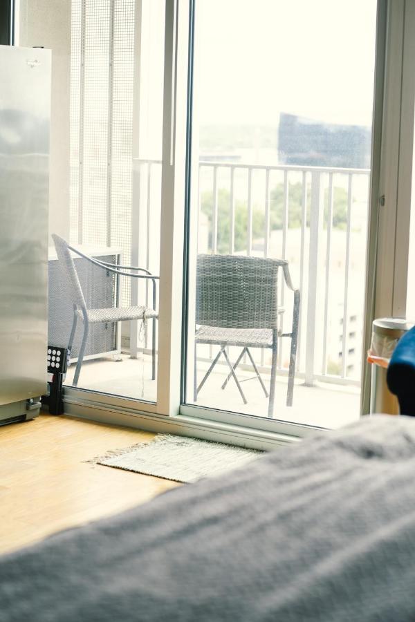 Upscale Downtown High-Rise Apartamento Raleigh Exterior foto